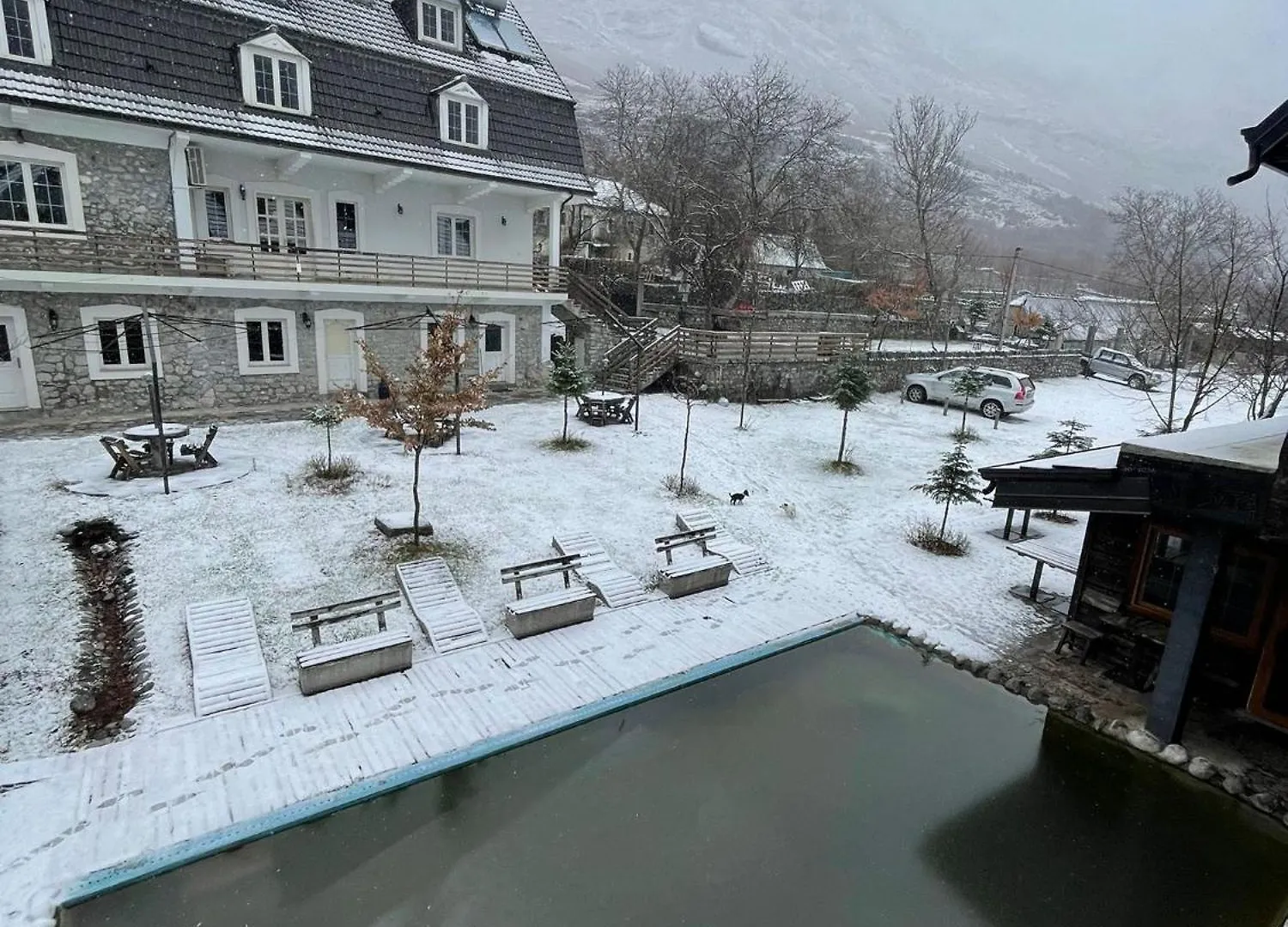 Boga Alpine Resort 0*, Boge